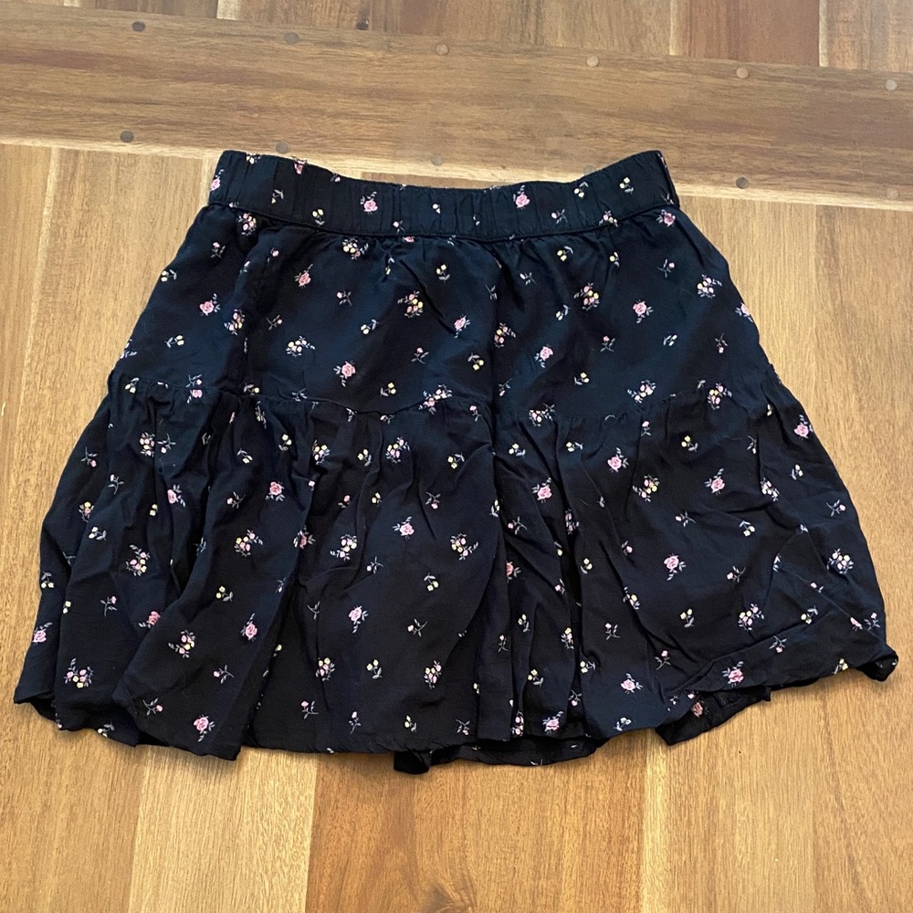 Abercrombie Kids Black Floral Tiered Skirt - Pink Accent